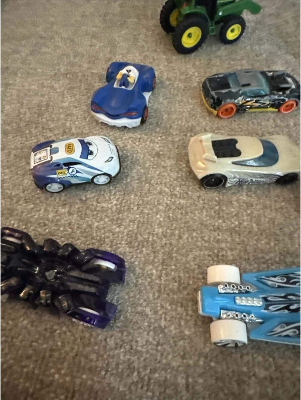 Hot Wheels And Others Lot 20